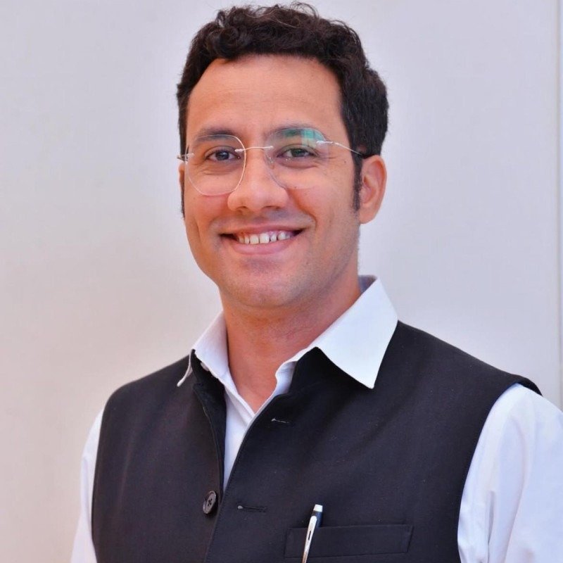 Dr. Munjal Pandya